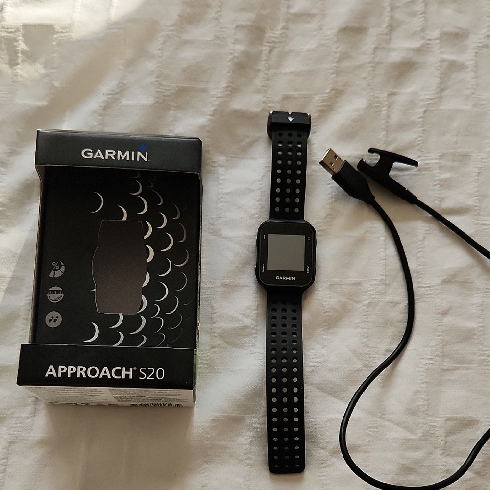 Garmin Approach S20 Black Smartwatch with Charger